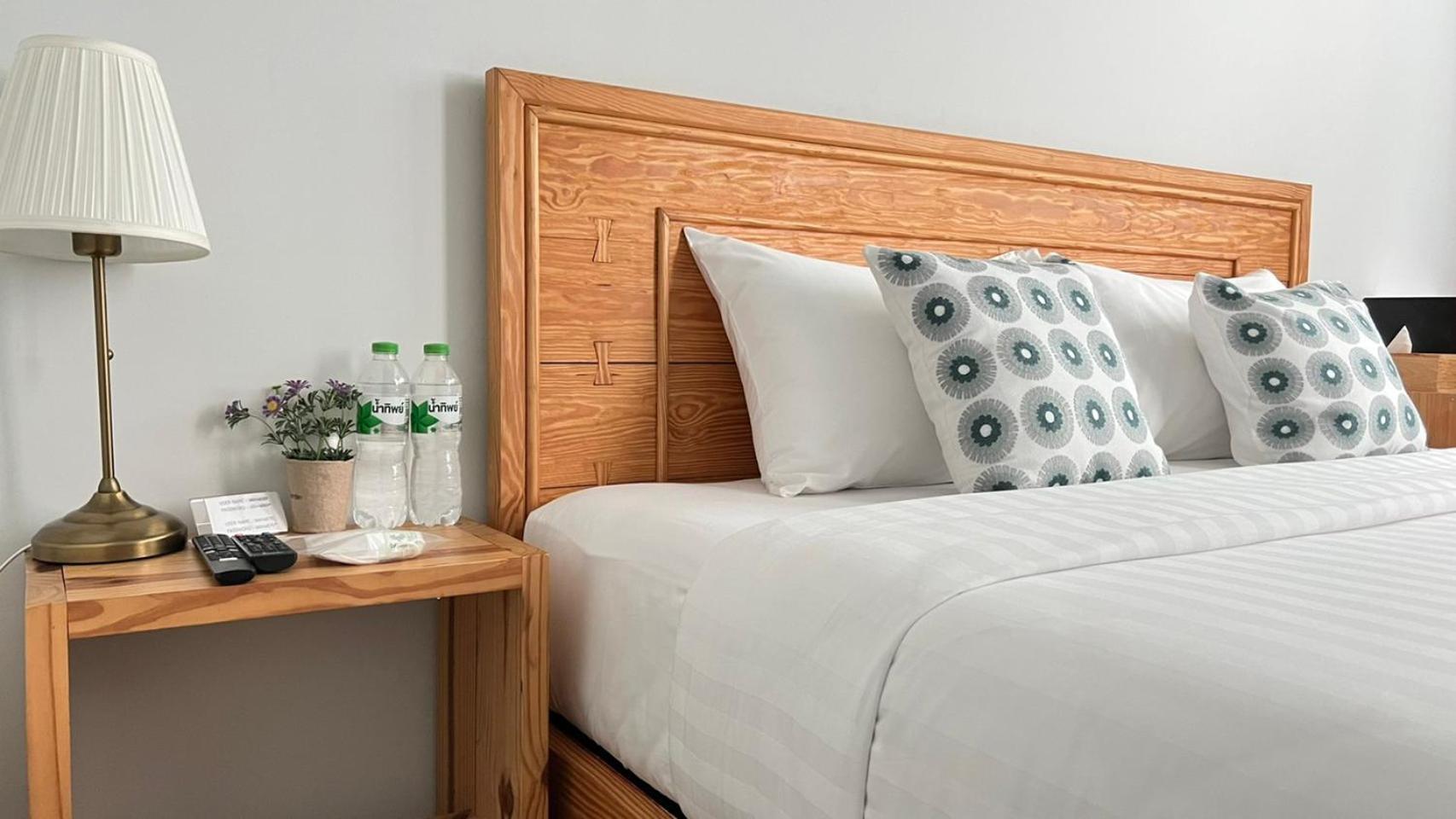 Latima Boutique Hostel Kanchanaburi by Eksteriør bilde