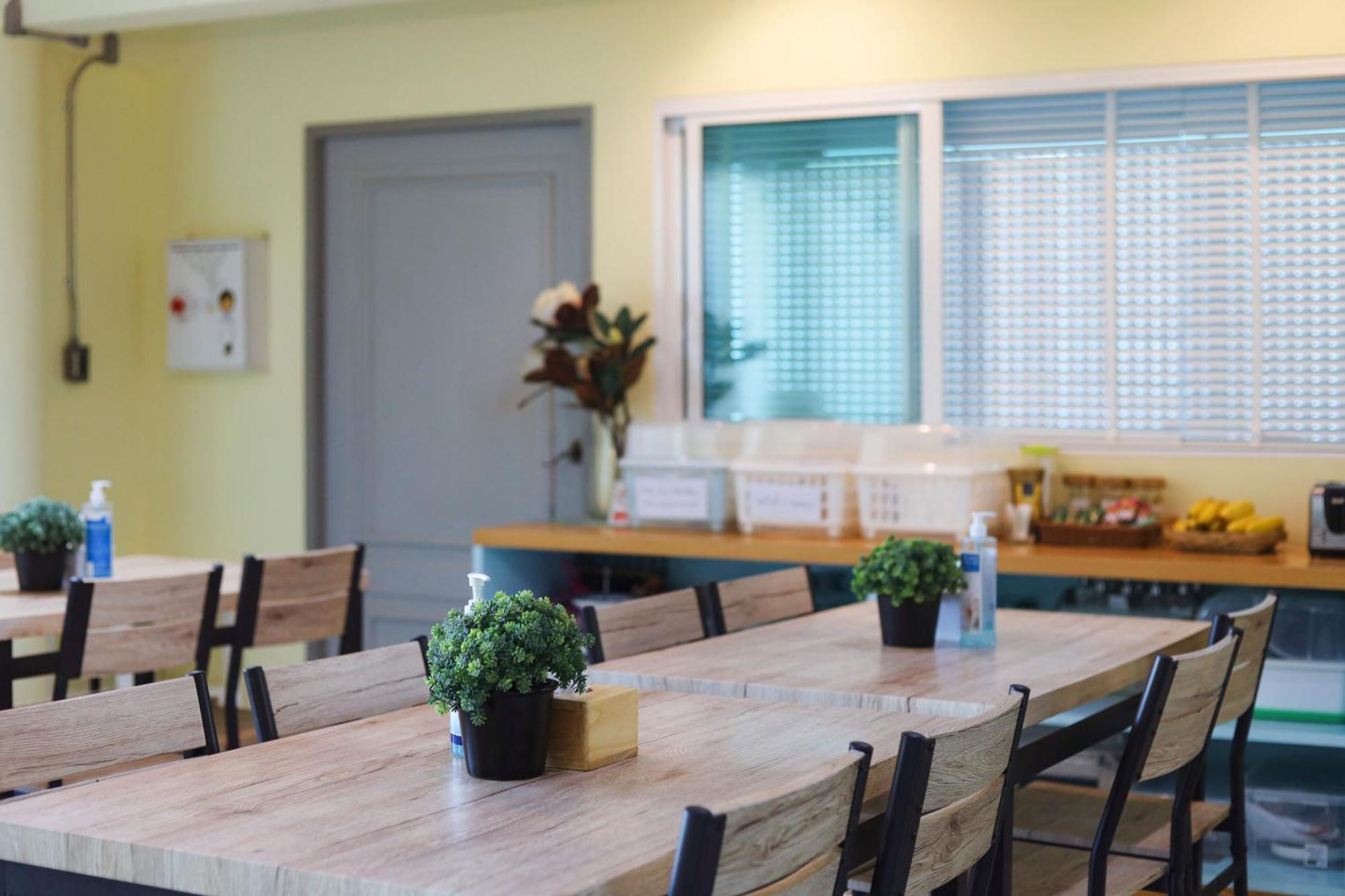 Latima Boutique Hostel Kanchanaburi by Eksteriør bilde
